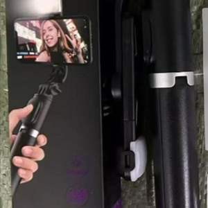 q02s-selfie-stick-extendable-mobile-holder