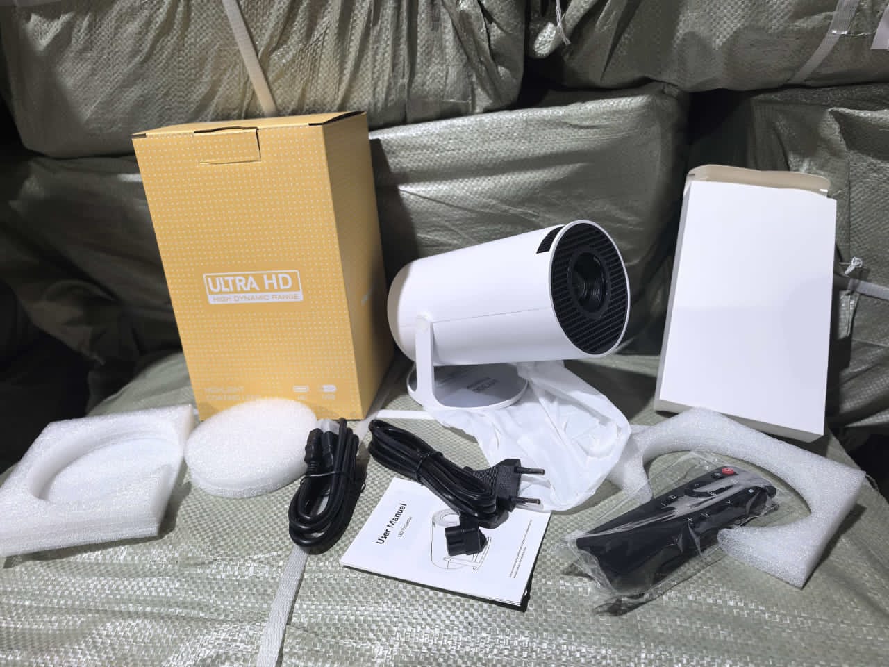 Ultra HD Home & Office Projector - Image 2